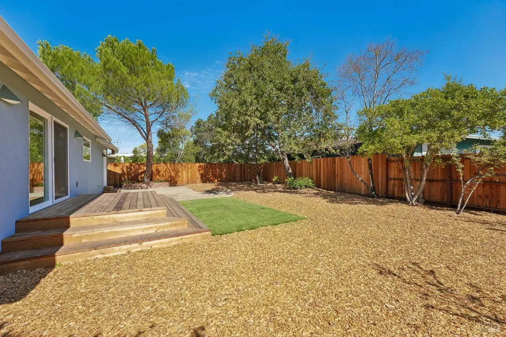 106 La Pasada Way San Rafael, CA 94903