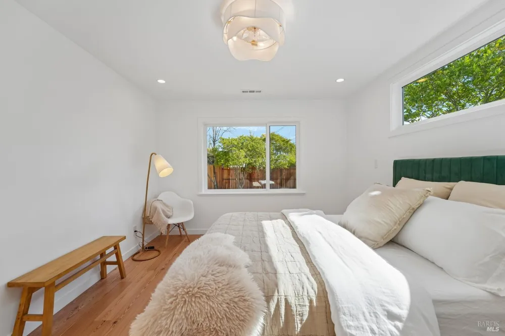 106 La Pasada Way San Rafael, CA 94903