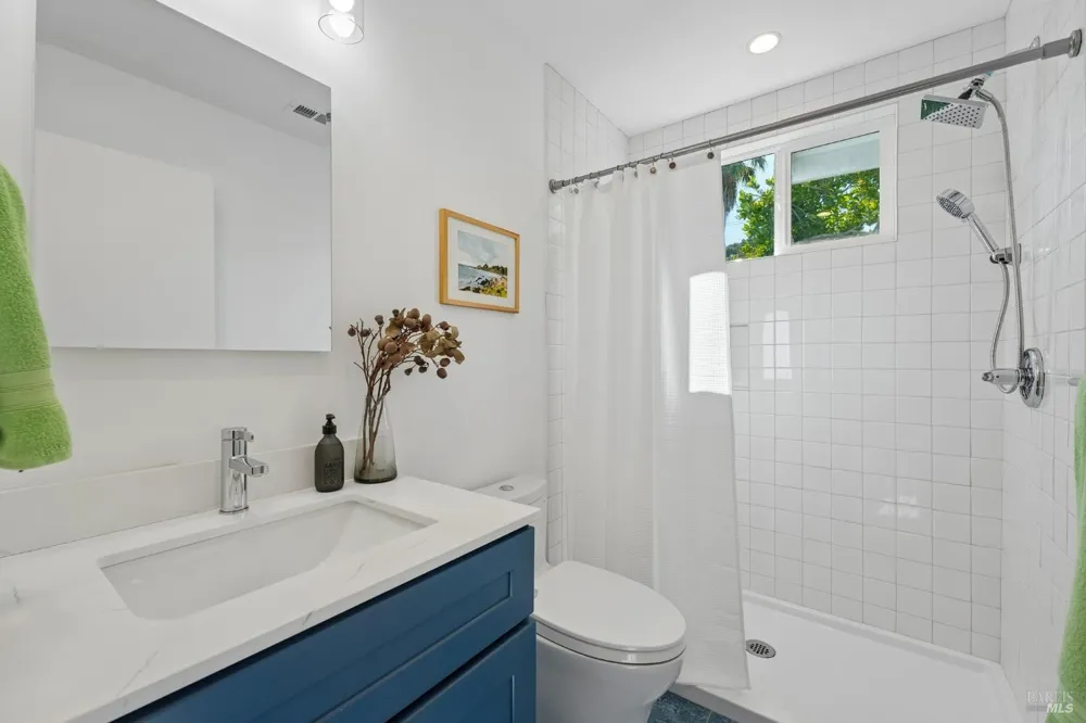 106 La Pasada Way San Rafael, CA 94903