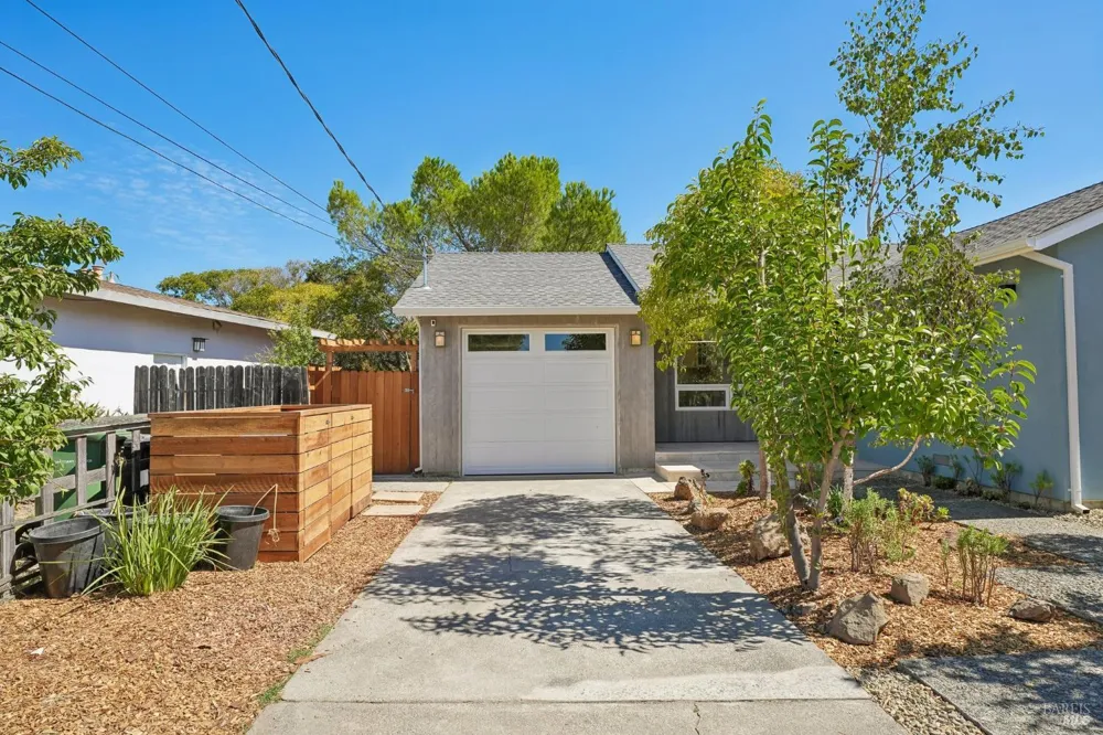106 La Pasada Way San Rafael, CA 94903