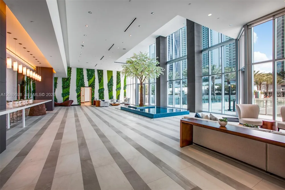 851 NE 1 #1810 Miami, FL 33132