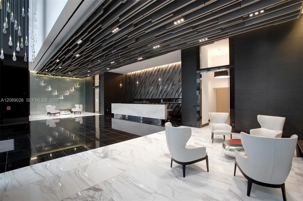 851 NE 1 #1810 Miami, FL 33132