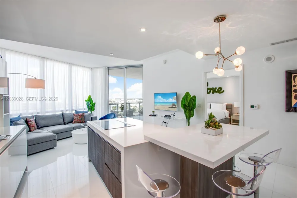 851 NE 1 #1810 Miami, FL 33132