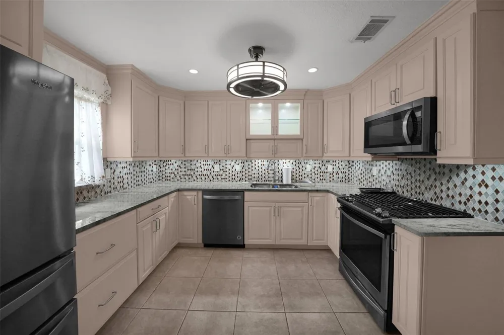 4999 SPRINGWOOD COURT Pinellas Park, FL 33782