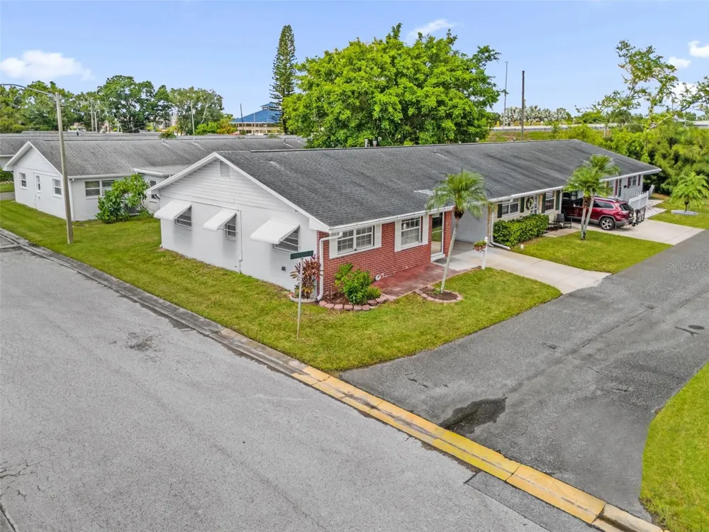 4999 SPRINGWOOD COURT Pinellas Park, FL 33782