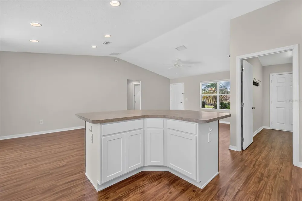 2112 KERWOOD LOOP The Villages, FL 32162