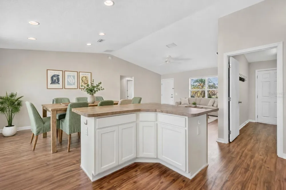 2112 KERWOOD LOOP The Villages, FL 32162