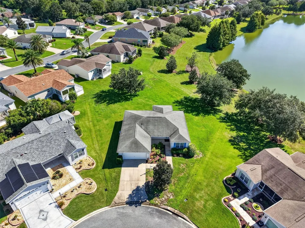 2112 KERWOOD LOOP The Villages, FL 32162