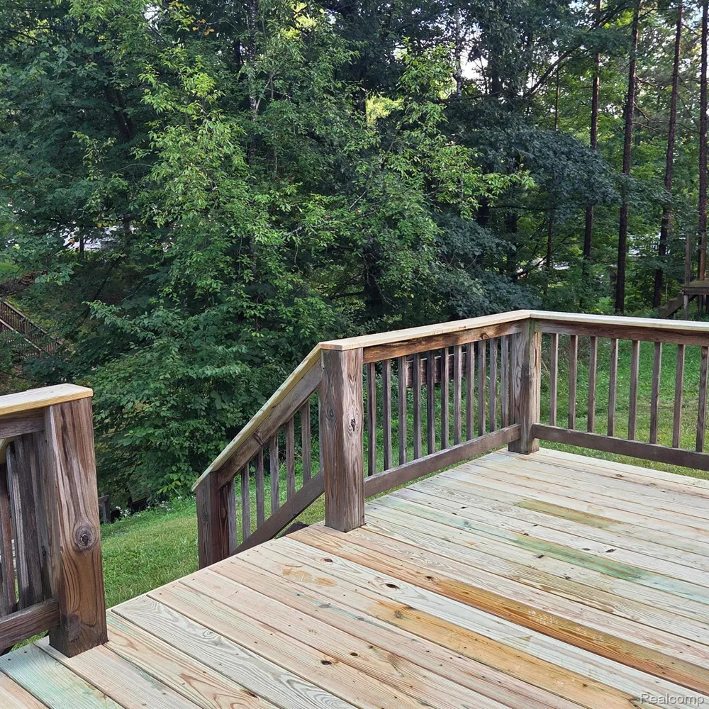 1678 E Shore Drive Clement Township, MI 48610