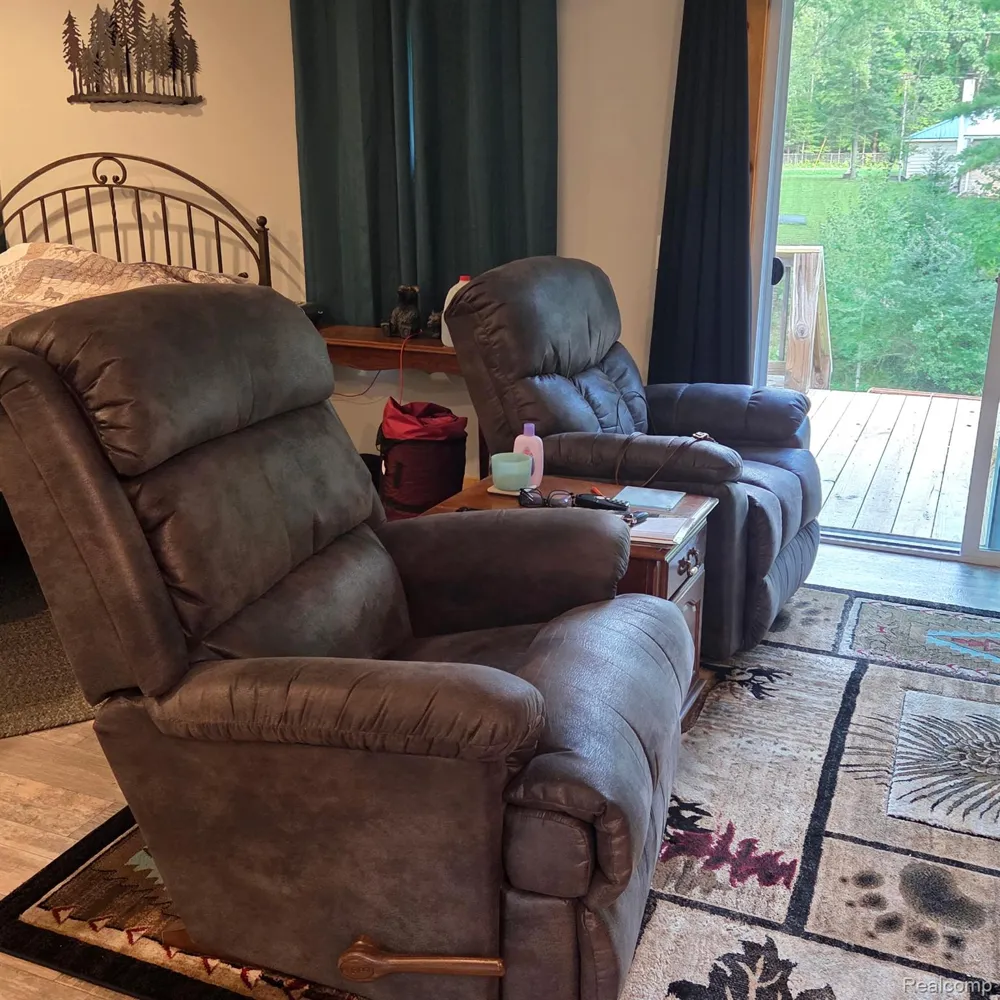 1678 E Shore Drive Clement Township, MI 48610