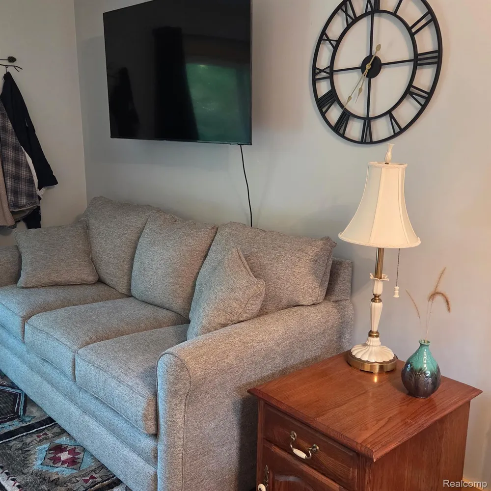 1678 E Shore Drive Clement Township, MI 48610