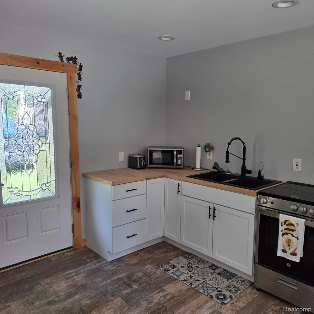 1678 E Shore Drive Clement Township, MI 48610