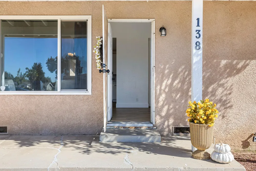 138 W Escalon Avenue Fresno, CA 93704