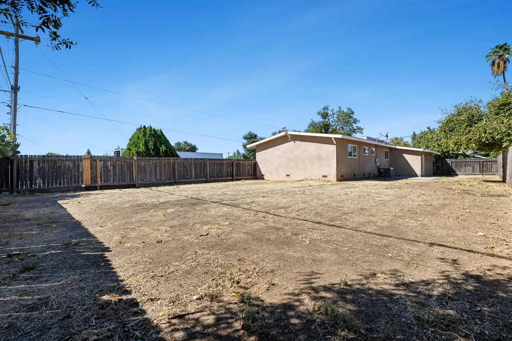 138 W Escalon Avenue Fresno, CA 93704