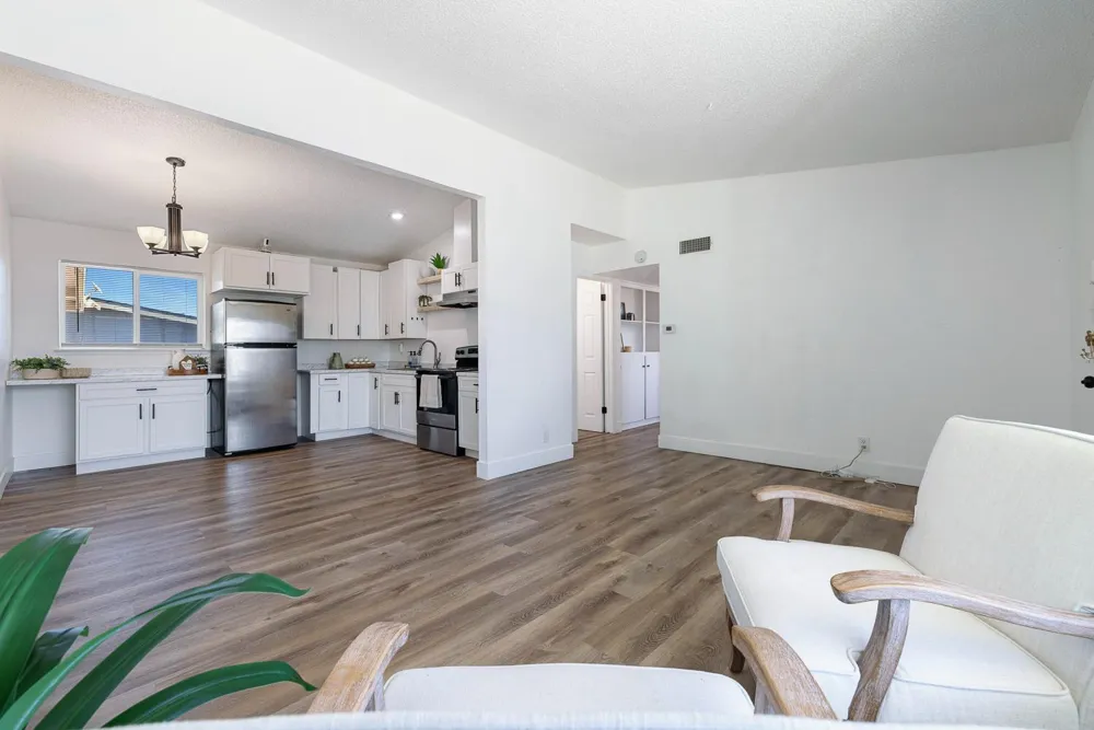 138 W Escalon Avenue Fresno, CA 93704