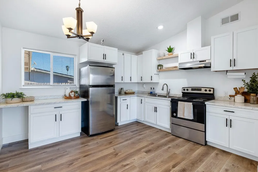 138 W Escalon Avenue Fresno, CA 93704