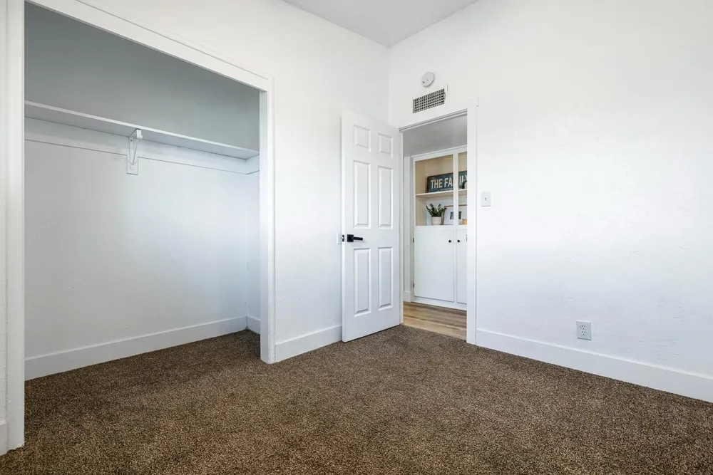 138 W Escalon Avenue Fresno, CA 93704