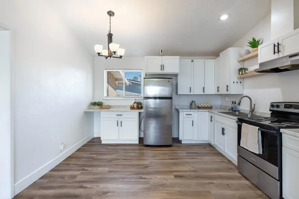 138 W Escalon Avenue Fresno, CA 93704