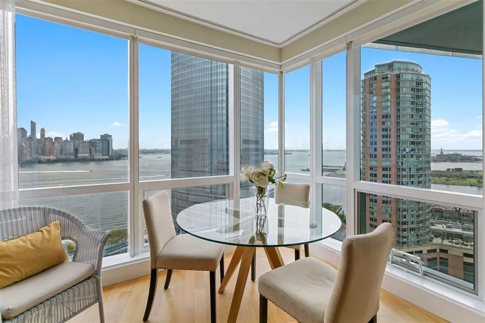77 HUDSON ST Jersey City, NJ 07302