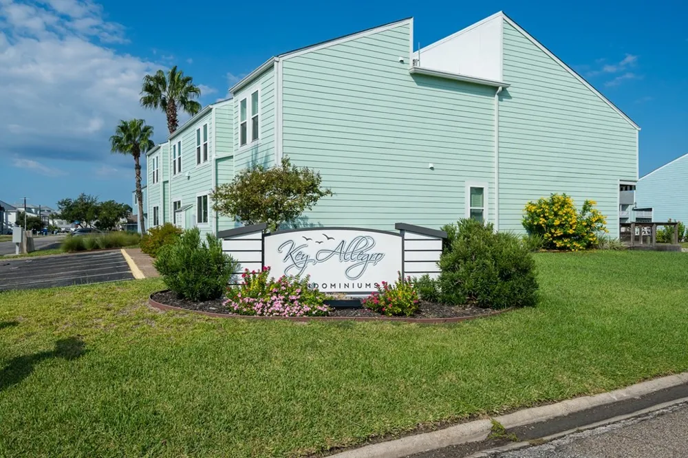 709 Lauderdale Drive #709 Rockport, TX 78382