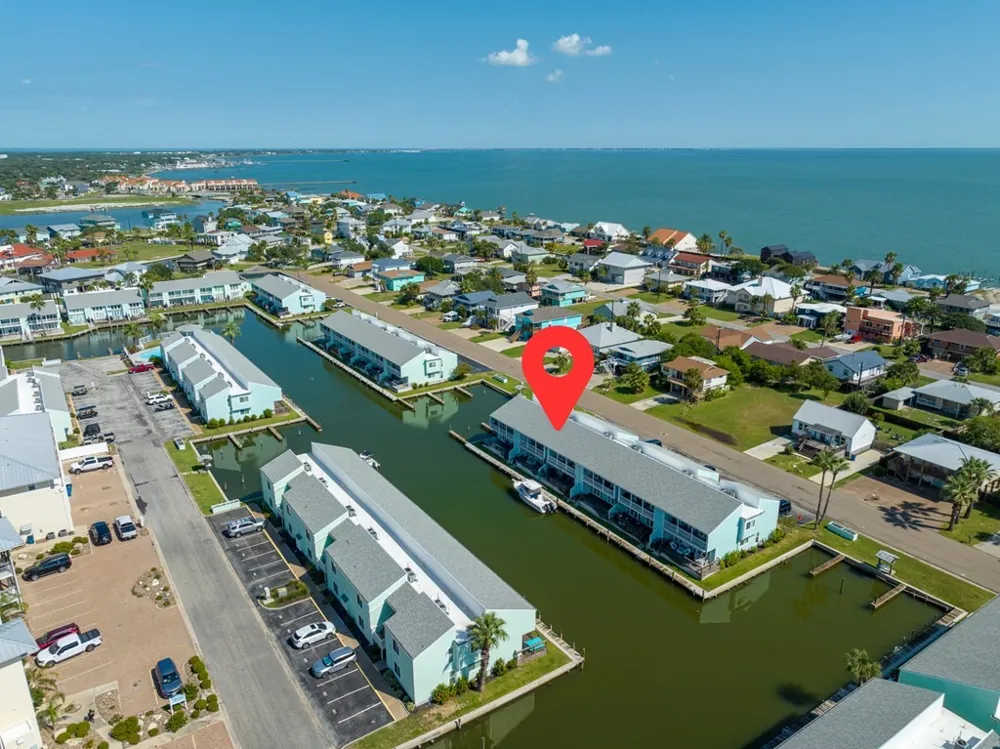 709 Lauderdale Drive #709 Rockport, TX 78382