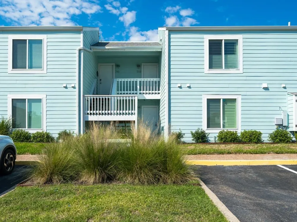 709 Lauderdale Drive #709 Rockport, TX 78382