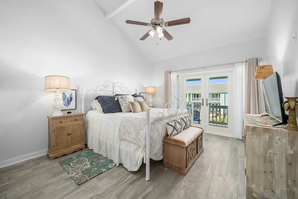 709 Lauderdale Drive #709 Rockport, TX 78382