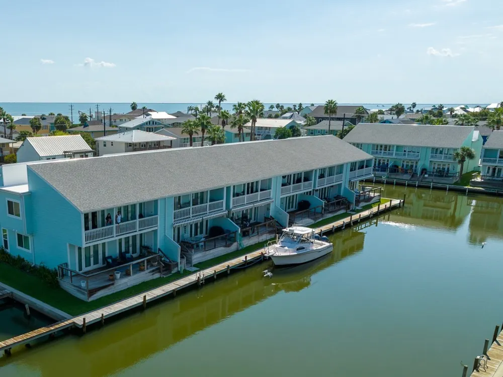 709 Lauderdale Drive #709 Rockport, TX 78382
