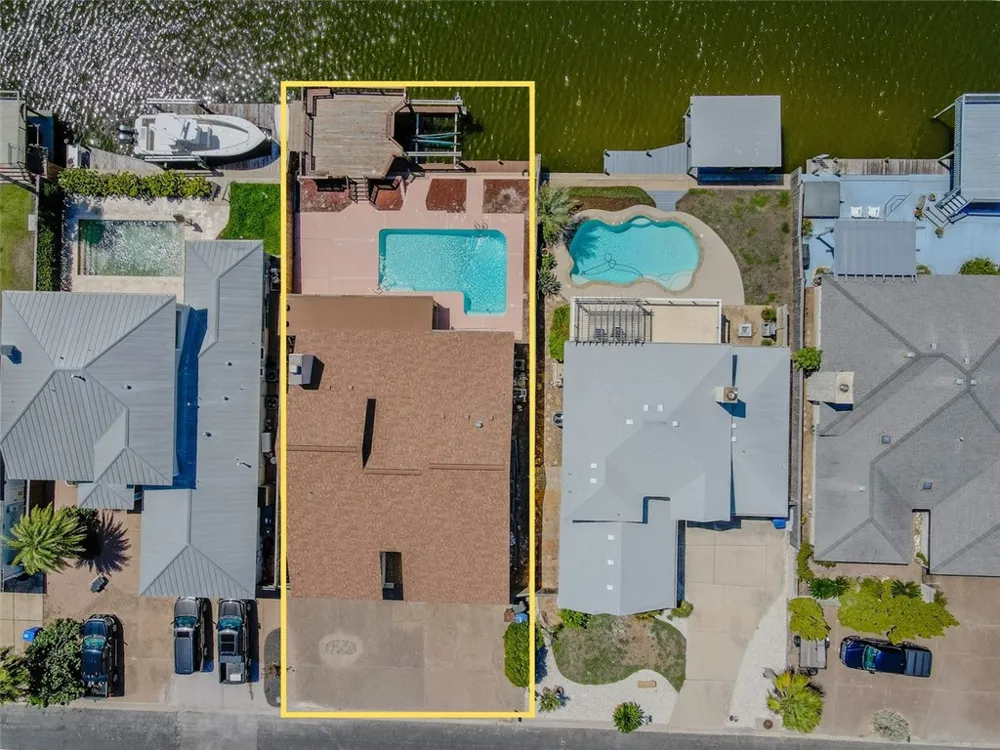 15849 El Soccorro Corpus Christi, TX 78418