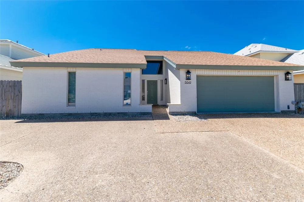 15849 El Soccorro Corpus Christi, TX 78418