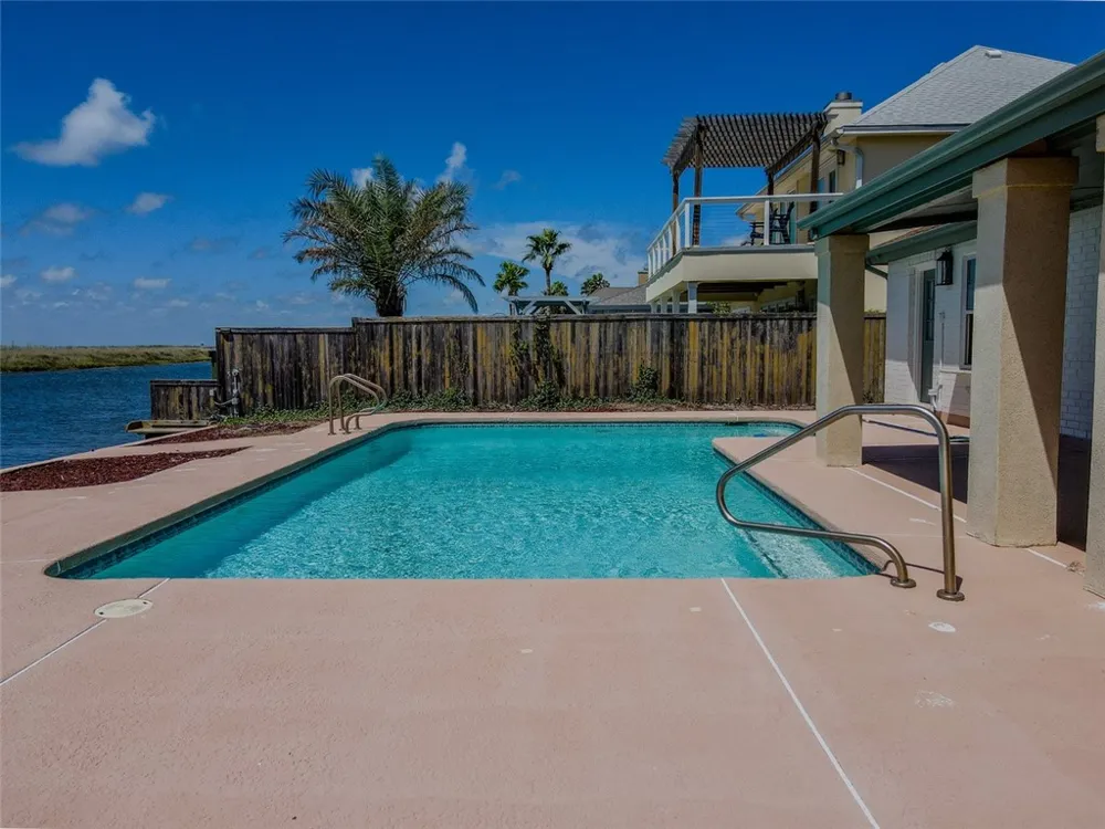 15849 El Soccorro Corpus Christi, TX 78418