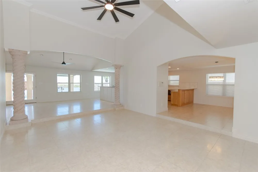 15849 El Soccorro Corpus Christi, TX 78418