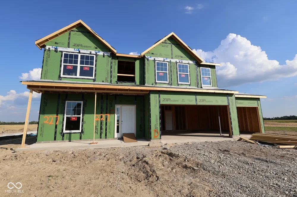 9823 Glad Grist Drive McCordsville, IN 46055