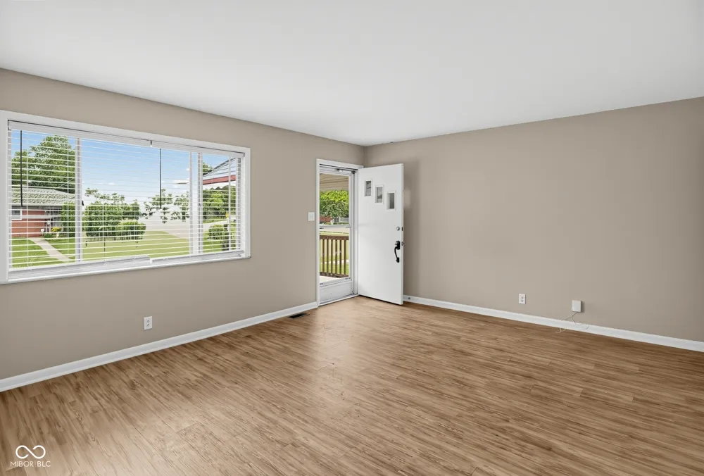 708 S Mitchner Drive Indianapolis, IN 46239