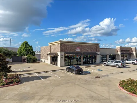 2305 Longmire Dr