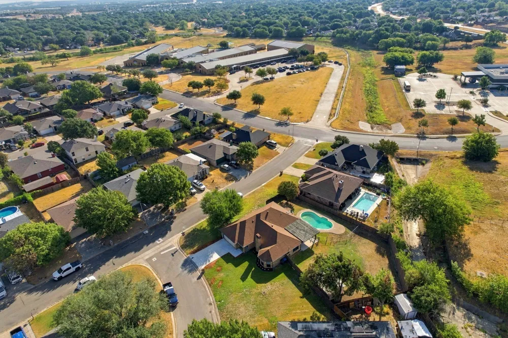10201 Maverick Drive Fort Worth, TX 76108