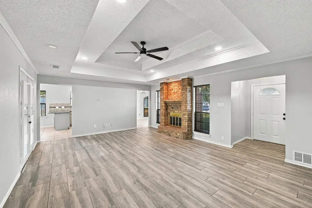 10201 Maverick Drive Fort Worth, TX 76108