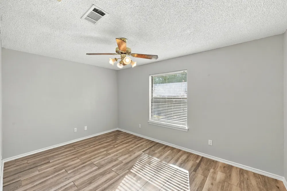 10201 Maverick Drive Fort Worth, TX 76108