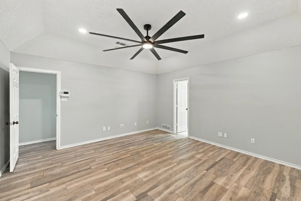 10201 Maverick Drive Fort Worth, TX 76108