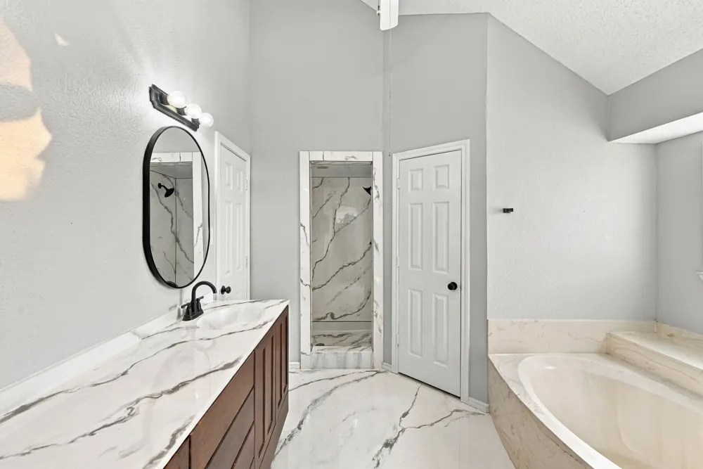 10201 Maverick Drive Fort Worth, TX 76108