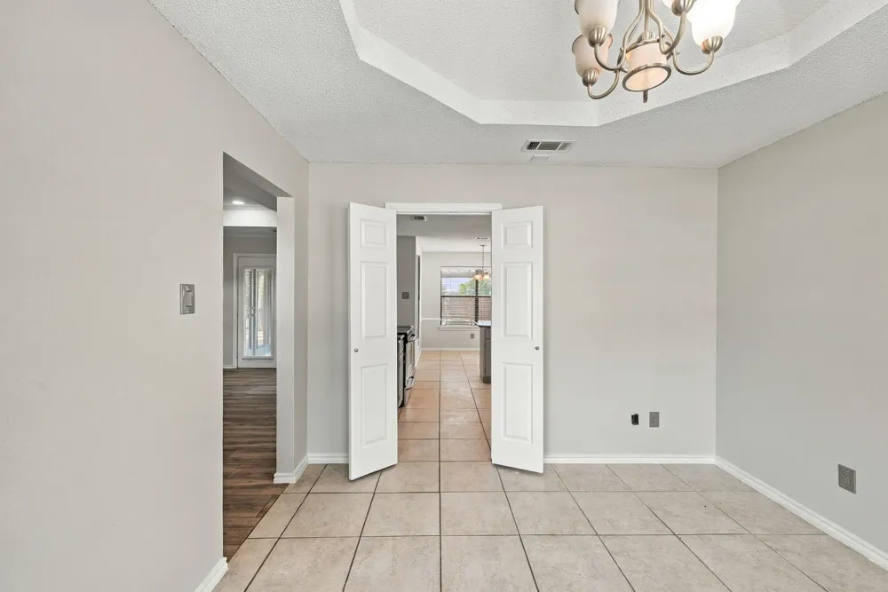 10201 Maverick Drive Fort Worth, TX 76108