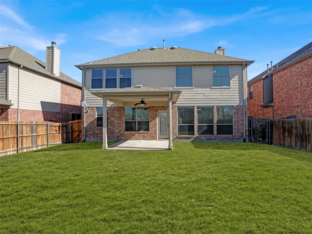325 Highland Creek Drive Wylie, TX 75098