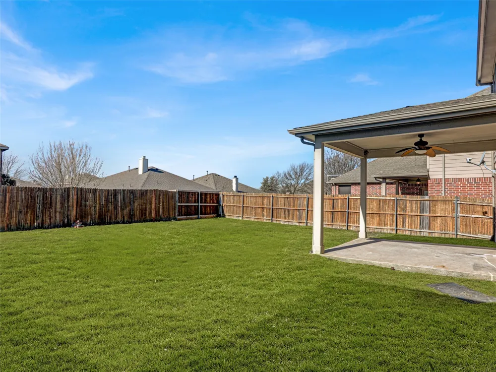 325 Highland Creek Drive Wylie, TX 75098