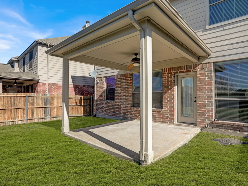 325 Highland Creek Drive Wylie, TX 75098