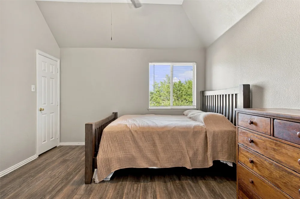 8414 Romanway Drive Dallas, TX 75249