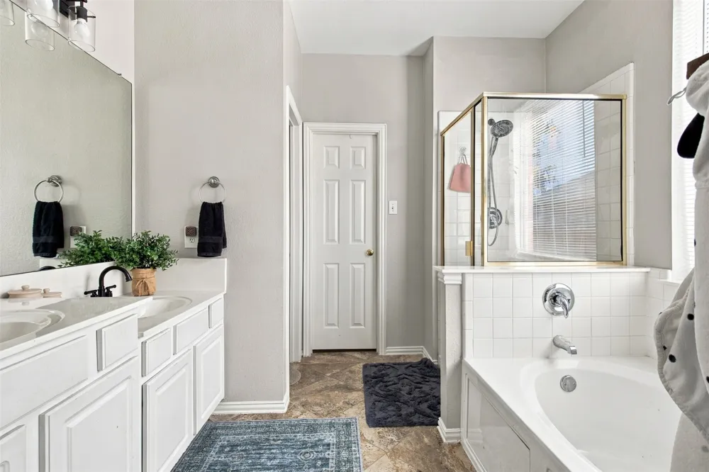 8414 Romanway Drive Dallas, TX 75249