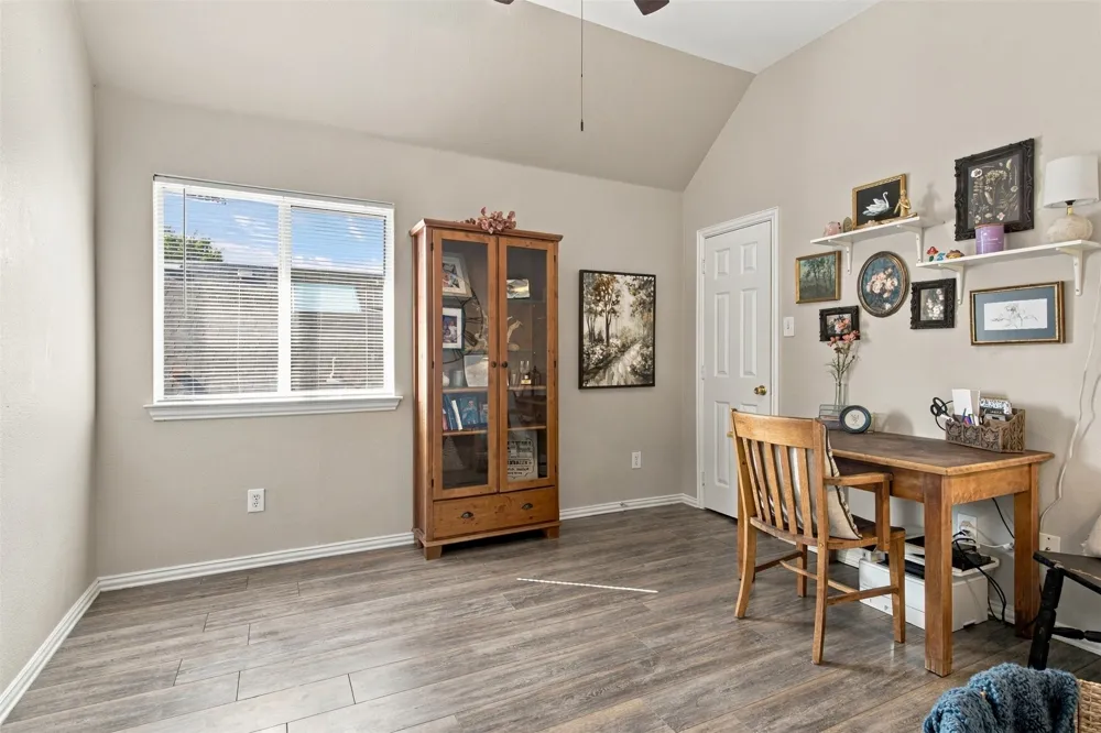 8414 Romanway Drive Dallas, TX 75249