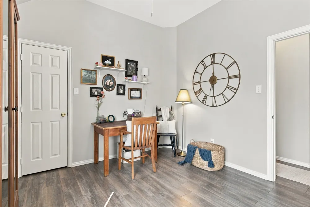 8414 Romanway Drive Dallas, TX 75249