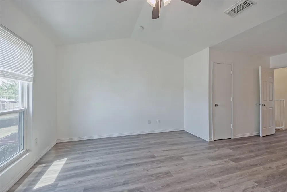 709 Lee Street Mesquite, TX 75149
