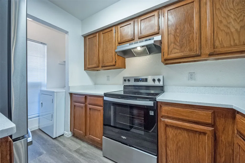709 Lee Street Mesquite, TX 75149